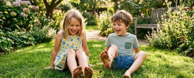 Kinder und Erdung: warum Kinder sich instinktiv erden